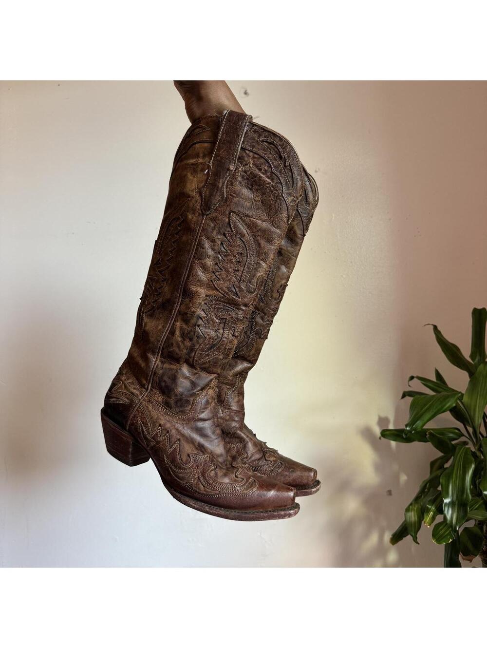 Vintage Corral Tall Eagle Overlay Snip Toe Western leather Boots women’s US 7